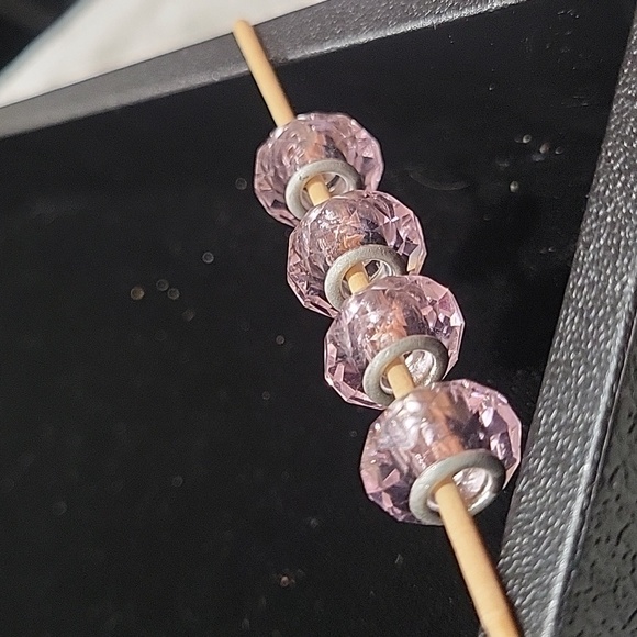 Set of 4 925 silver and glass charms/beads - Picture 2 of 5